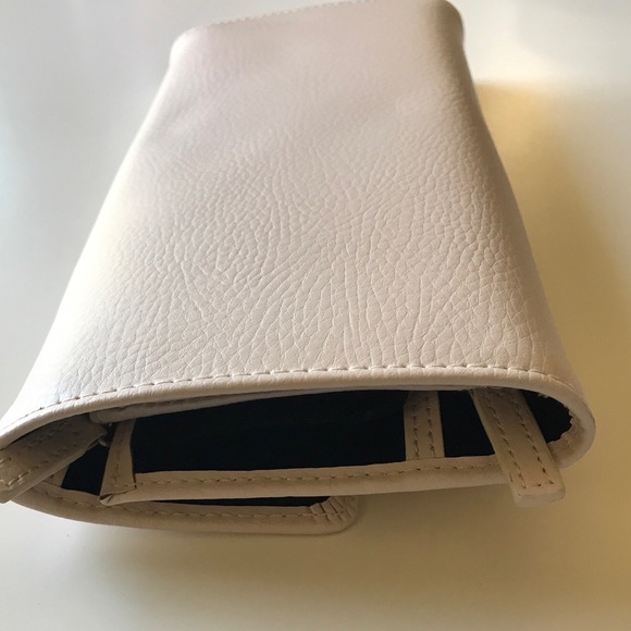 Pandora Unforgettable Moments Travel Jewelry Case Clutch Wallet. - Picture 7 of 8